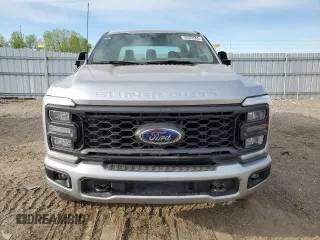2024 Ford F-250 XL with VIN 1FT8W2BA5REC59750, listed as a Copart auction lot 56022695 with 2,724 mi miles and Salvage title. Bid and sale history available at DreamBid. Image 5.