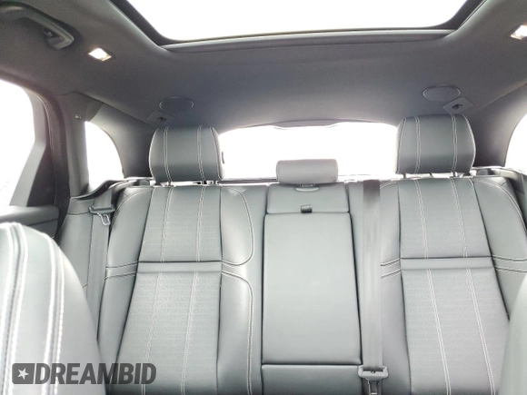 2018 Land Rover Range Rover Velar R-Dynamic HSE with VIN SALYM2RX6JA732852, listed as a Copart auction lot 50694633 with 48,698 mi miles. Bid and sale history available at carsss.com. Image 10.