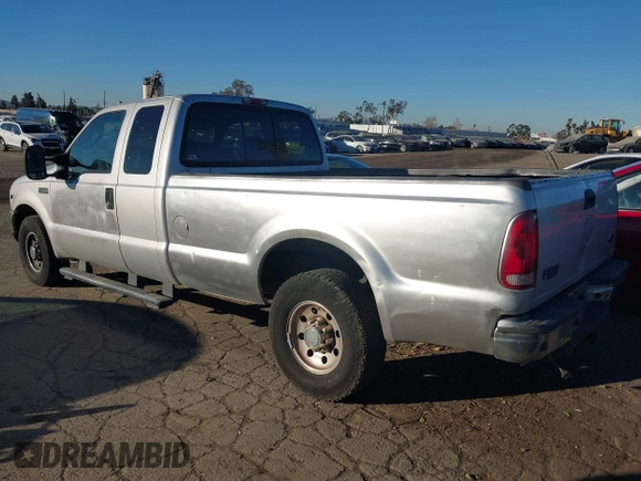 2004 Ford Super Duty F-250 XL with VIN 1FTNX20S04EB40010, listed as a IAAI auction lot 41376342 with 276,771 mi miles. Bid and sale history available at carsss.com. Image 3.