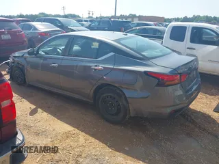 2019 Nissan Altima S z VIN 1N4BL4BV0KC188011, wystawiony jako IAAI lot #42265130 z przebiegiem 78 559 mil mil oraz . Historia ofert i sprzedaży dostępna na DreamBid. Obrazek 3.