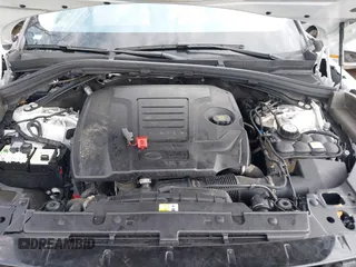 2020 Land Rover Range Rover Velar S z VIN SALYB2EX9LA287831, wystawiony jako IAAI lot #41667186 z przebiegiem 46 965 mil mil oraz . Historia ofert i sprzedaży dostępna na DreamBid. Obrazek 10.