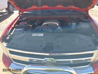 2007 Chevrolet Silverado 1500 LT w/1LT with VIN 2GCEC13C671575887, listed as a IAAI auction lot 41447510 with 195,650 mi miles. Bid and sale history available at carsss.com. Image 10.