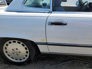 1989 Mercedes-Benz 560 with VIN WDBBA48D0KA098625, listed as a Copart auction lot 73863784 with 30,648 mi miles and Salvage Title. Bid and sale history available at carsss.com. Image 12.