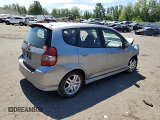 2007 Honda Fit Sport with VIN JHMGD38677S054938, listed as a Copart auction lot 63080704 with 155,754 mi miles and Salvage Title. Bid and sale history available at carsss.com. Image 3.