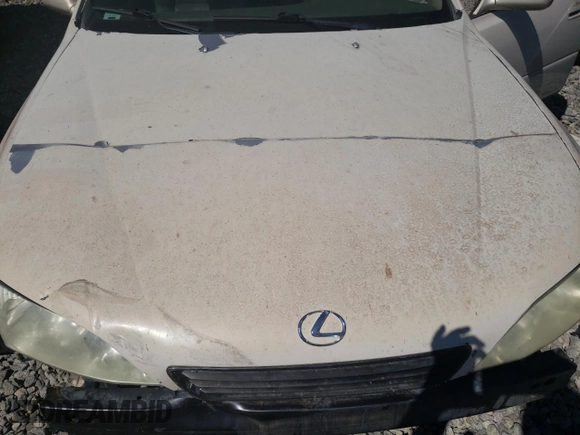 1998 Lexus ES 300 Luxury Sport Sdn with VIN JT8BF28GXW5030072, listed as a Copart auction lot 69242554 with 152,229 mi miles and Salvage Title. Bid and sale history available at carsss.com. Image 11.