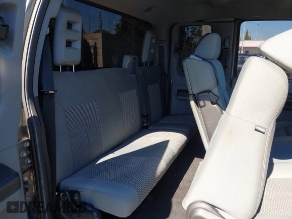 2011 Ford F-250 XL with VIN 1FT7X2A65BEA25829, listed as a IAAI auction lot 41633670 with 214,688 mi miles and . Bid and sale history available at DreamBid. Image 8.