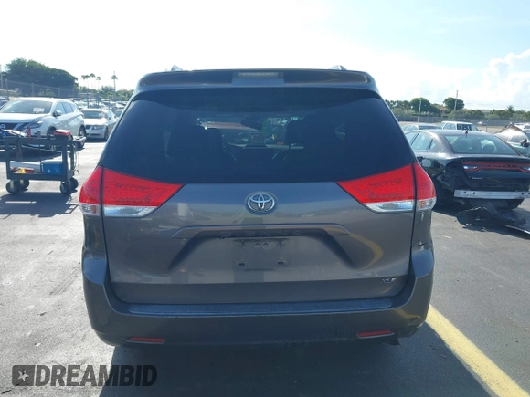 2011 Toyota Sienna XLE AAS with VIN 5TDYK3DC9BS117594, listed as a IAAI auction lot 42553026 with 156,808 mi miles and . Bid and sale history available at DreamBid. Image 17.