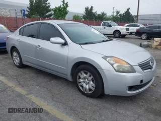 2009 Nissan Altima S z VIN 1N4AL21E89N488492, wystawiony jako IAAI lot #42438383 z przebiegiem 152 533 mil mil oraz . Historia ofert i sprzedaży dostępna na DreamBid. Obrazek 1.