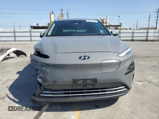 2023 Hyundai Kona SE z VIN KM8K23AG4PU179013, wystawiony jako Copart lot #56318705 z przebiegiem 48 782 mil mil oraz Szkoda całkowita • Salvage title. Historia ofert i sprzedaży dostępna na DreamBid. Obrazek 5.