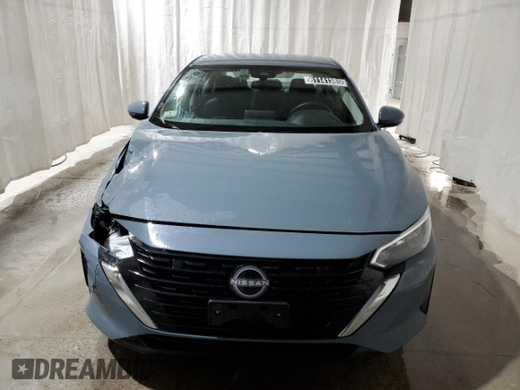 2024 Nissan Sentra SV with VIN 3N1AB8CV4RY208473, listed as a Copart auction lot 61141385 with 27,700 mi miles and Salvage title. Bid and sale history available at DreamBid. Image 5.
