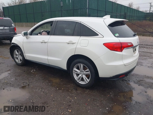 2015 Acura RDX Tech Pkg with VIN 5J8TB4H57FL021547, listed as a IAAI auction lot 41978867 with 104,719 mi miles. Bid and sale history available at carsss.com. Image 3.
