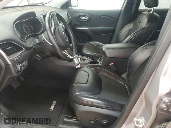 2019 Jeep Cherokee Latitude Plus с VIN 1C4PJMLX4KD343773, выставлен на аукционе Copart как лот 63766095 с пробегом 72 169 миль миль и Списание • Salvage title. История ставок и продаж доступна на DreamBid. Изображение 7.