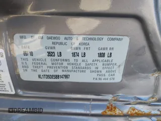 2011 Chevrolet Aveo 1LT z VIN KL1TD5DE5BB147997, wystawiony jako IAAI lot #39010016 z przebiegiem 111 680 mil mil oraz . Historia ofert i sprzedaży dostępna na DreamBid. Obrazek 9.