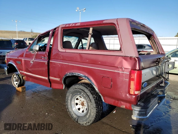 1996 Ford Bronco Custom with VIN 1FMEU15HXTLA00505, listed as a Copart auction lot 48621395 with 178,614 mi miles and Salvage Title. Bid and sale history available at DreamBid. Image 2.