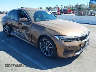 2020 BMW 3 Series 330i with VIN WBA5R1C06LFH52851, listed as a IAAI auction lot 41701808 with 17,825 mi miles. Bid and sale history available at carsss.com. Image 1.