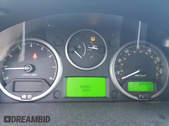 2008 Land Rover LR2 HSE with VIN SALFR24N28H063687, listed as a Copart auction lot 55380235 with 270,988 mi miles and Clean title. Bid and sale history available at DreamBid. Image 9.