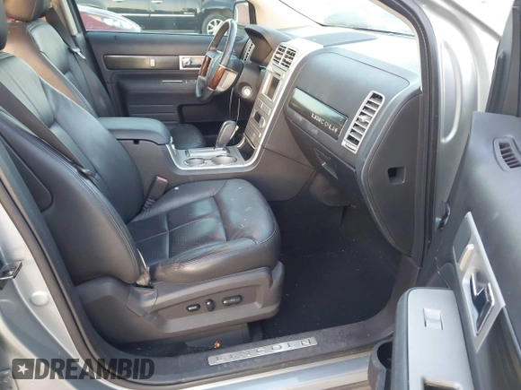 2007 Lincoln MKX with VIN 2LMDU68C27BJ33584, listed as a IAAI auction lot 41962338 with 86,340 mi miles and . Bid and sale history available at DreamBid. Image 5.
