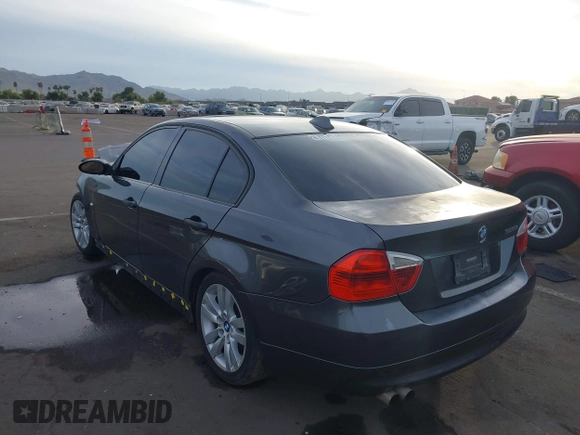 2006 BMW 3 Series 325i with VIN WBAVB135X6KX48911, listed as a IAAI auction lot 40922943 with 199,683 mi miles and . Bid and sale history available at carsss.com. Image 3.
