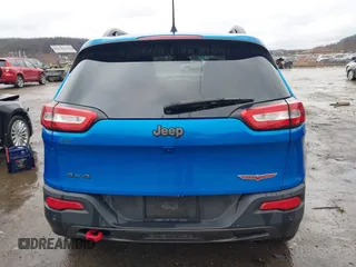 2018 Jeep Cherokee Trailhawk with VIN 1C4PJMBX3JD512813, listed as a IAAI auction lot 41457312 with 125,644 mi miles. Bid and sale history available at carsss.com. Image 17.