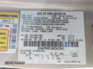 2019 Ford Fusion SE with VIN 3FA6P0HD1KR267041, listed as a IAAI auction lot 41591062 with 29,047 mi miles. Bid and sale history available at carsss.com. Image 9.