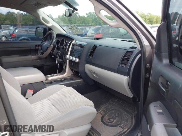 2012 Toyota Tundra z VIN 5TFUW5F10CX265994, wystawiony jako IAAI lot #42172968 z przebiegiem 197 493 mil mil oraz . Historia ofert i sprzedaży dostępna na DreamBid. Obrazek 5.