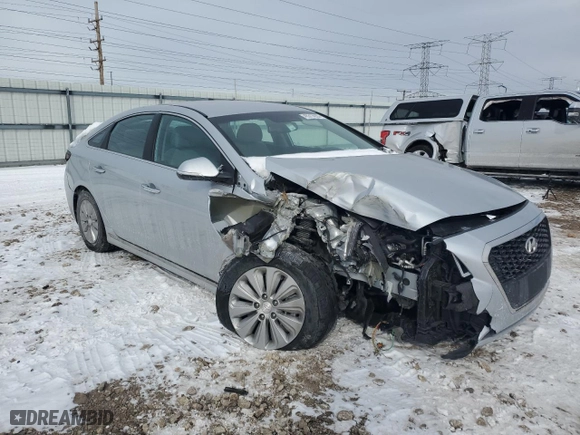 2017 Hyundai Sonata Hybrid SE with VIN KMHE24L31HA074137, listed as a Copart auction lot 45313855 with 44,370 mi miles and Salvage Title. Bid and sale history available at carsss.com. Image 4.