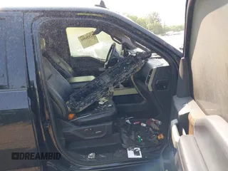 2018 Ford F-150 XL z VIN 1FTFW1E17JFC43352, wystawiony jako IAAI lot #42376594 z przebiegiem Nie podano mil oraz . Historia ofert i sprzedaży dostępna na DreamBid. Obrazek 5.