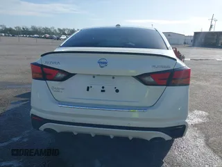 2019 Nissan Altima 2.5 Platinum with VIN 1N4BL4FV7KC219605, listed as a IAAI auction lot 40867438 with 80,208 mi miles. Bid and sale history available at carsss.com. Image 16.