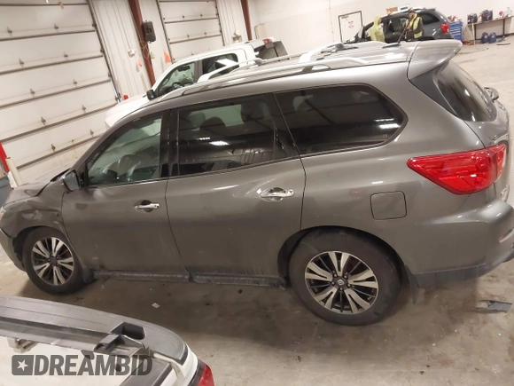 2017 Nissan Pathfinder SV with VIN 5N1DR2MM7HC676161, listed as a IAAI auction lot 41482112 with 105,639 mi miles. Bid and sale history available at carsss.com. Image 14.