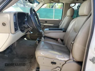 2005 Chevrolet Tahoe Z71 z VIN 1GNEK13Z95R276428, wystawiony jako Copart lot #56742615 z przebiegiem 200 772 mil mil oraz Szkoda całkowita • Salvage title. Historia ofert i sprzedaży dostępna na DreamBid. Obrazek 7.