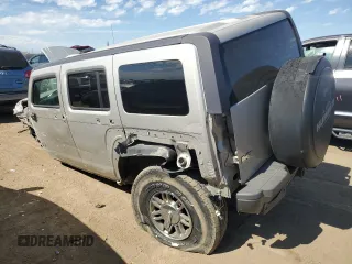 2007 Hummer H3 SUV with VIN 5GTDN13E678131924, listed as a Copart auction lot 72397274 with Not Provided miles and Salvage Title. Bid and sale history available at carsss.com. Image 2.