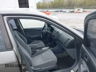 2004 Honda Civic LX z VIN 2HGES16614H624331, wystawiony jako IAAI lot #41928873 z przebiegiem 226 258 mil mil oraz . Historia ofert i sprzedaży dostępna na DreamBid. Obrazek 5.