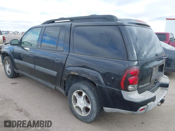 2004 Chevrolet TrailBlazer EXT LT with VIN 1GNET16S746115863, listed as a IAAI auction lot 41453236 with 198,099 mi miles. Bid and sale history available at carsss.com. Image 3.