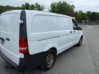 2016 Mercedes-Benz Metris Cargo z VIN WD3PG2EA6G3092872, wystawiony jako Copart lot #61676275 z przebiegiem 158 667 mil mil oraz Czysty tytuł • Clean title. Historia ofert i sprzedaży dostępna na DreamBid. Obrazek 4.