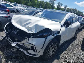 2023 Mercedes-Benz EQS 580 z VIN 4JGDM4EB5PA011521, wystawiony jako IAAI lot #41884078 z przebiegiem Nie podano mil oraz . Historia ofert i sprzedaży dostępna na DreamBid. Obrazek 17.