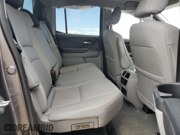 2019 Honda Ridgeline RTL z VIN 5FPYK3F55KB005630, wystawiony jako Copart lot #58080385 z przebiegiem 138 174 mil mil oraz Czysty tytuł • Clean title. Historia ofert i sprzedaży dostępna na DreamBid. Obrazek 10.