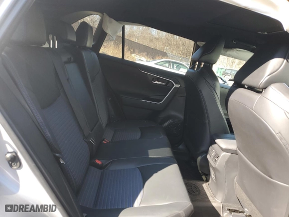 2024 Toyota RAV4 Hybrid XSE with VIN 2T3E6RFV6RW053905, listed as a Copart auction lot 44518145 with 18,452 mi miles and Salvage Title. Bid and sale history available at carsss.com. Image 11.