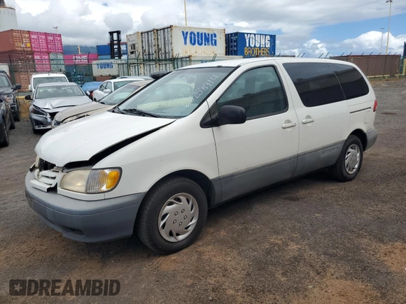 2001 Toyota Sienna CE with VIN 4T3ZF19C21U359632, listed as a Copart auction lot 60258414 with 167,356 mi miles and Salvage Title. Bid and sale history available at carsss.com. Image 1.