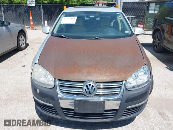 2010 Volkswagen Jetta Limited Edition with VIN 3VWRX7AJXAM044179, listed as a IAAI auction lot 42197314 with 195,146 mi miles and . Bid and sale history available at DreamBid. Image 6.