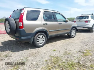 2006 Honda CR-V EX with VIN SHSRD78816U400456, listed as a IAAI auction lot 42095639 with 200,752 mi miles and . Bid and sale history available at carsss.com. Image 4.
