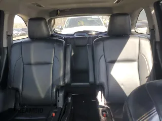 2018 Toyota Highlander SE z VIN 5TDJZRFH6JS553195, wystawiony jako Copart lot #48784505 z przebiegiem 129 674 mil mil oraz Tytuł czysty. Historia ofert i sprzedaży dostępna na DreamBid. Obrazek 10.