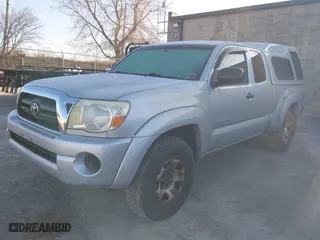 2006 Toyota Tacoma with VIN 5TEUX42N36Z198207, listed as a IAAI auction lot 41893976 with 215,738 mi miles. Bid and sale history available at carsss.com. Image 19.