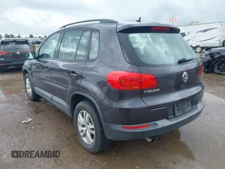 2016 Volkswagen Tiguan SE with VIN WVGAV7AX4GW580074, listed as a IAAI auction lot 42478199 with 114,357 mi miles and . Bid and sale history available at DreamBid. Image 3.