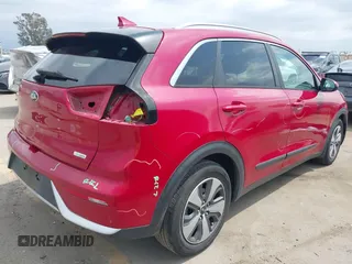 2017 Kia Niro LX with VIN KNDCB3LC1H5101819, listed as a IAAI auction lot 42064528 with 119,199 mi miles. Bid and sale history available at carsss.com. Image 4.