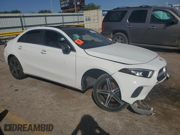 2019 Mercedes-Benz A 220 с VIN WDD3G4EB2KW016538, выставлен на аукционе Copart как лот 74809644 с пробегом Не указан миль и Списание • Salvage title. История ставок и продаж доступна на DreamBid. Изображение 4.