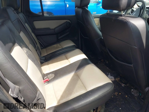 2008 Ford Explorer Sport Trac Limited z VIN 1FMEU53E98UA30872, wystawiony jako IAAI lot #42141954 z przebiegiem 490 770 mil mil oraz . Historia ofert i sprzedaży dostępna na DreamBid. Obrazek 8.