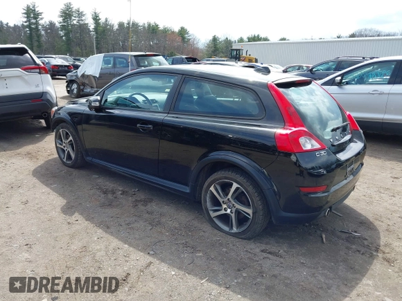 2013 Volvo C30 T5 with VIN YV1672MK4D2308774, listed as a IAAI auction lot 42005076 with 91,921 mi miles and . Bid and sale history available at DreamBid. Image 3.