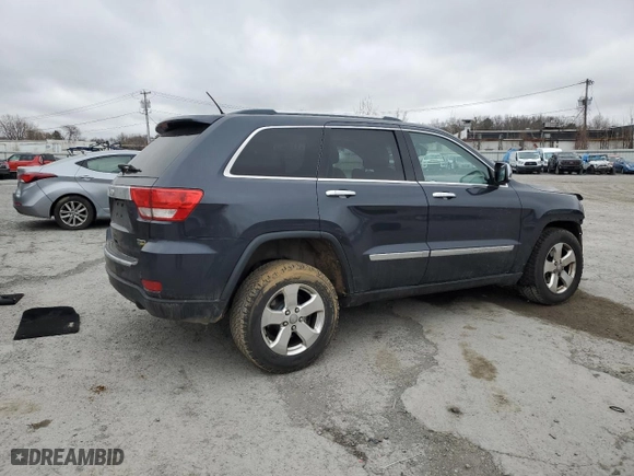 2013 Jeep Grand Cherokee Limited with VIN 1C4RJFBG1DC638845, listed as a Copart auction lot 50004015 with 109,941 mi miles and Salvage Title. Bid and sale history available at carsss.com. Image 3.