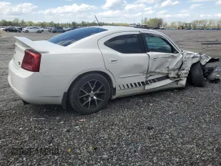 2008 Dodge Charger R/T with VIN 2B3LA53H88H308521, listed as a Copart auction lot 53225365 with 131,917 mi miles and Salvage Title. Bid and sale history available at carsss.com. Image 3.