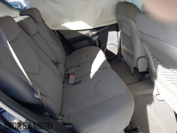 2007 Toyota RAV4 Limited with VIN JTMBK31V475033997, listed as a IAAI auction lot 41743918 with 230,796 mi miles. Bid and sale history available at carsss.com. Image 8.